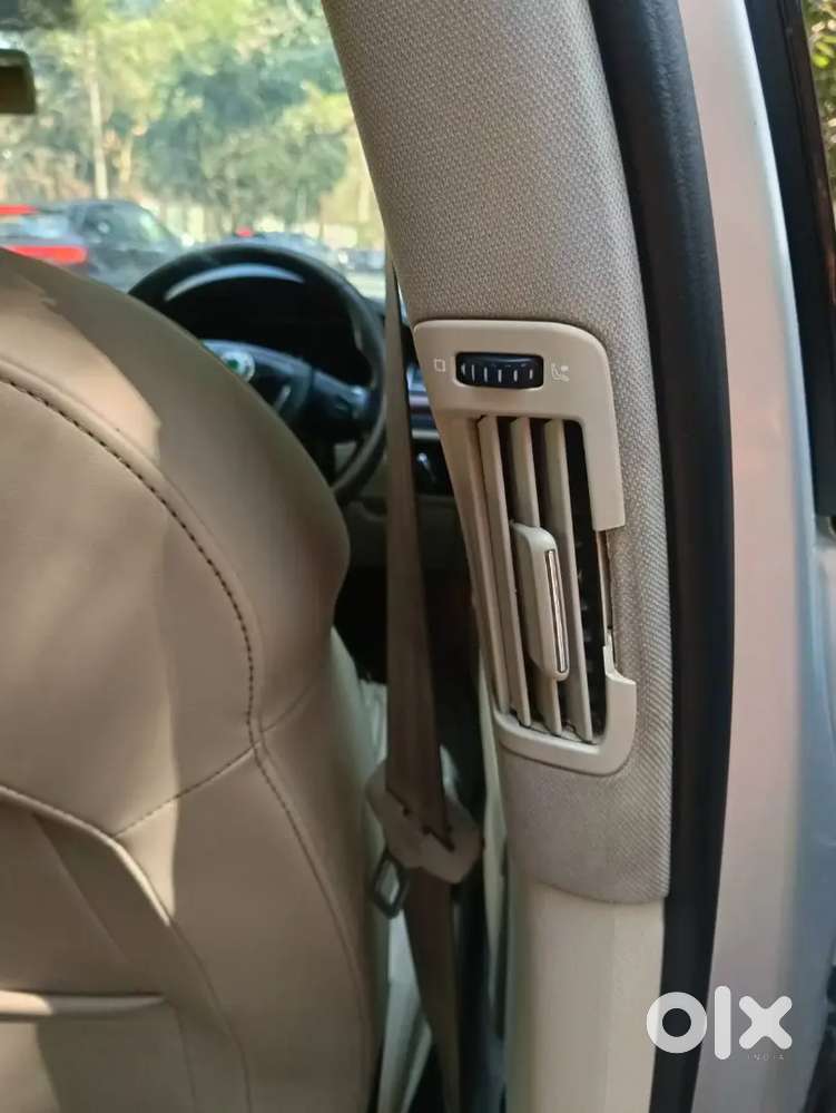 Skoda Superb 2010 Model Life Time Tax Sunroof