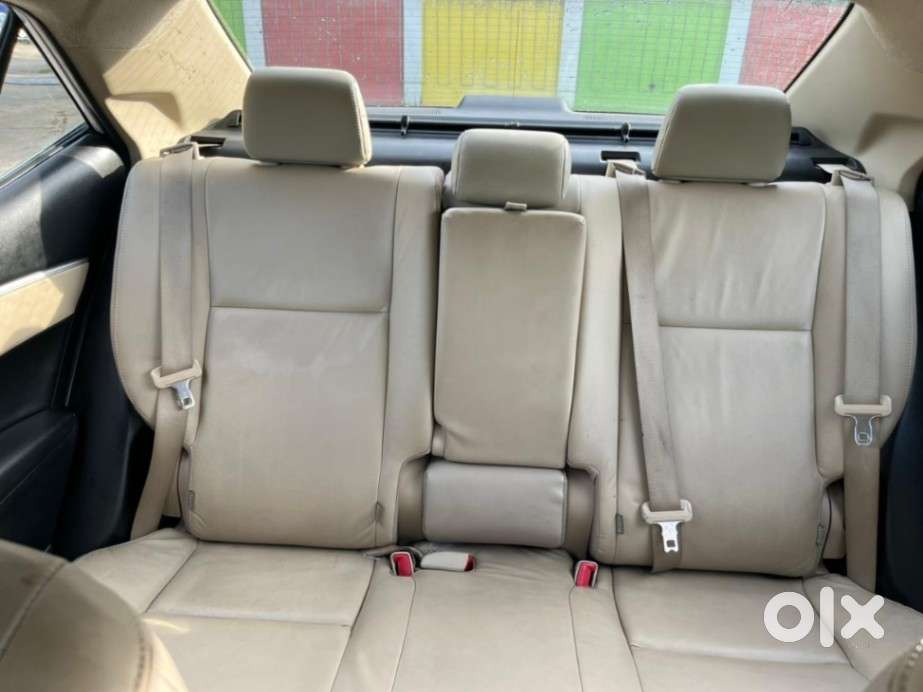 Toyota Corolla Altis, 2016, Petrol