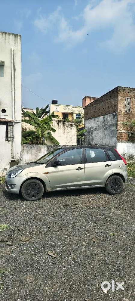 Ford Figo Petrol 2011