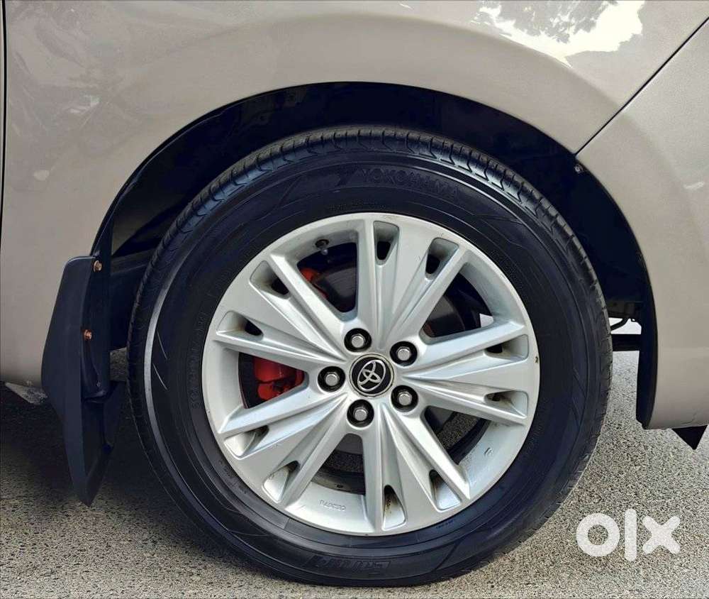 Toyota Innova Crysta 2.8z Automatic, 2018, Diesel