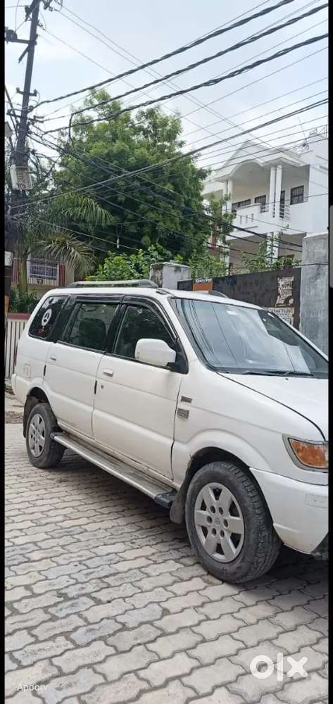 Chevrolet Tavera 2012