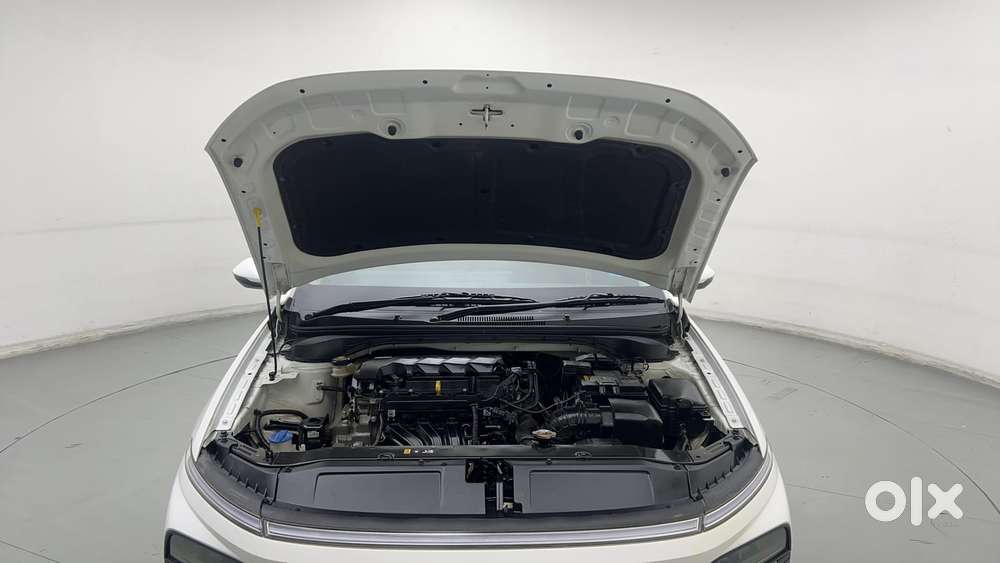 Hyundai Verna 1.5 Sx Petrol Mt, 2023, Petrol