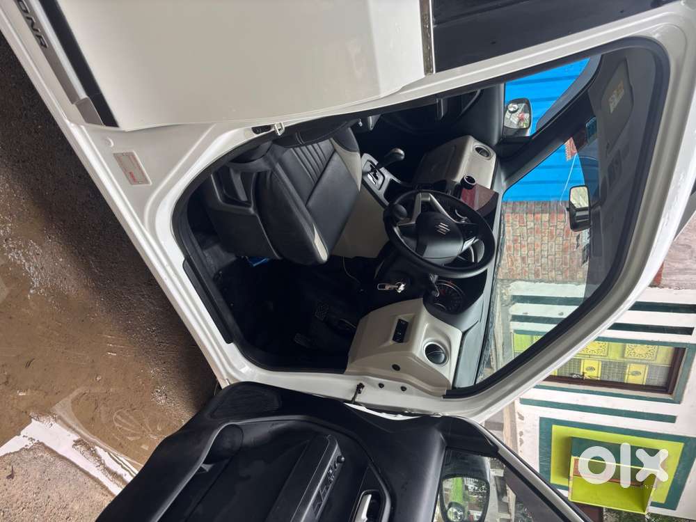 New Car Zxi Automatic With Led Screen And Flouring