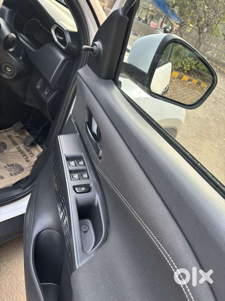 Nissan Magnite 1.0 Xe, 2025, Petrol