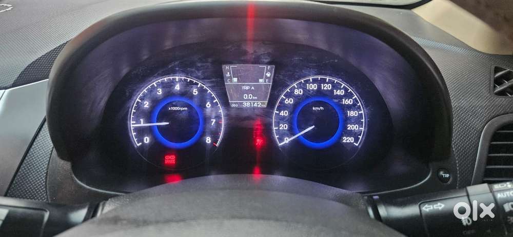 Hyundai Verna Fluidic 1.6 Vtvt Sx Opt, 2015, Petrol