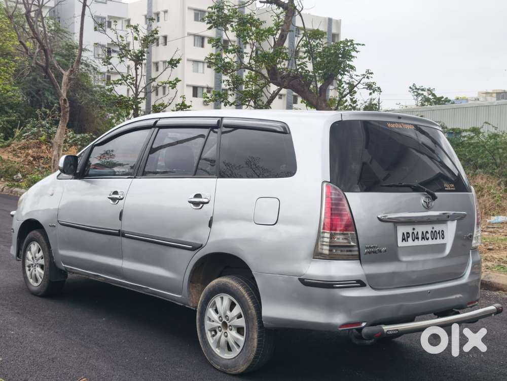 Toyota Innova 2.5 Ev Ps 8 Str Bs-iii, 2009, Diesel