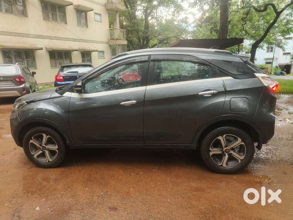 Automatic With Sunroof Nexon Diesel