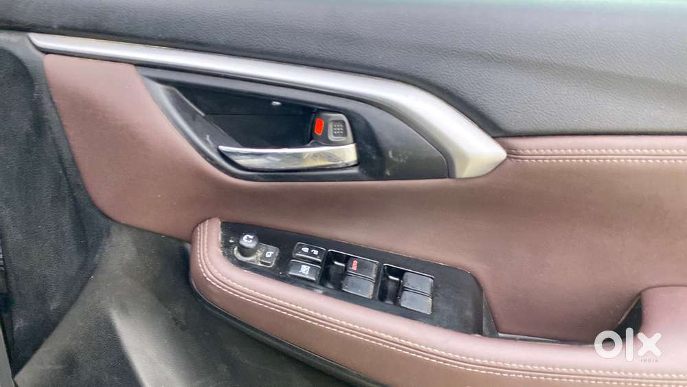 Maruti Suzuki Grand Vitara 1.5 Alpha Smart Hybrid At, 2023, Petrol