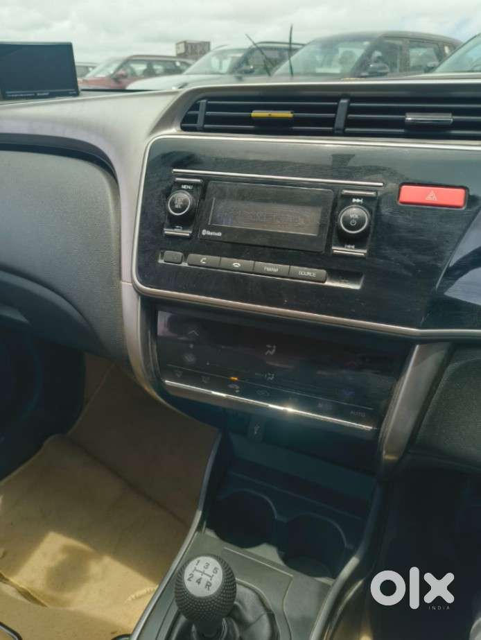 Honda City 2014-2015 I Vtec Sv, 2015, Petrol