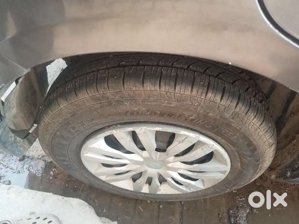 Maruti Suzuki Dzire 2015