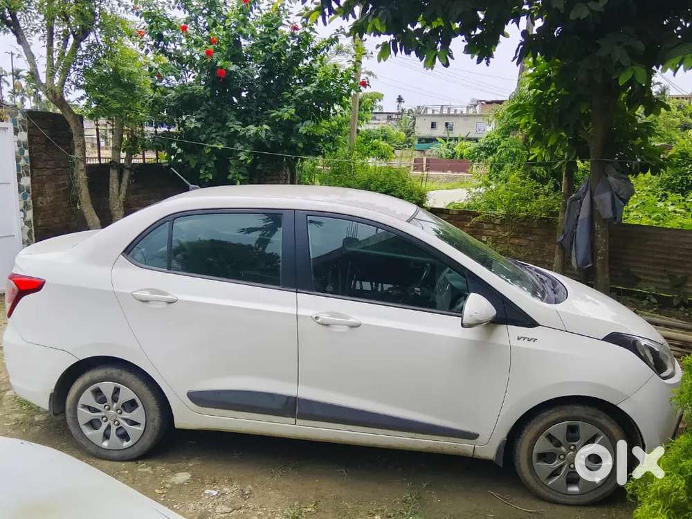 Hyundai Xcent 2015 Petrol 75000 Km Driven