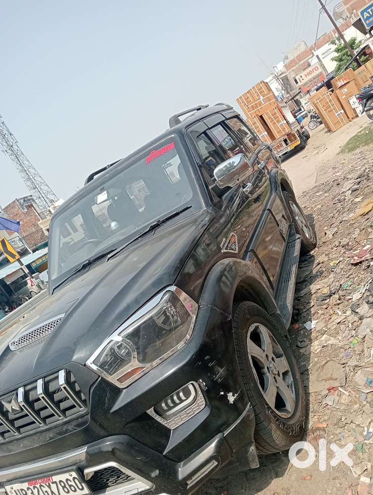 Mahindra Diesel Car 2016 Km Driven