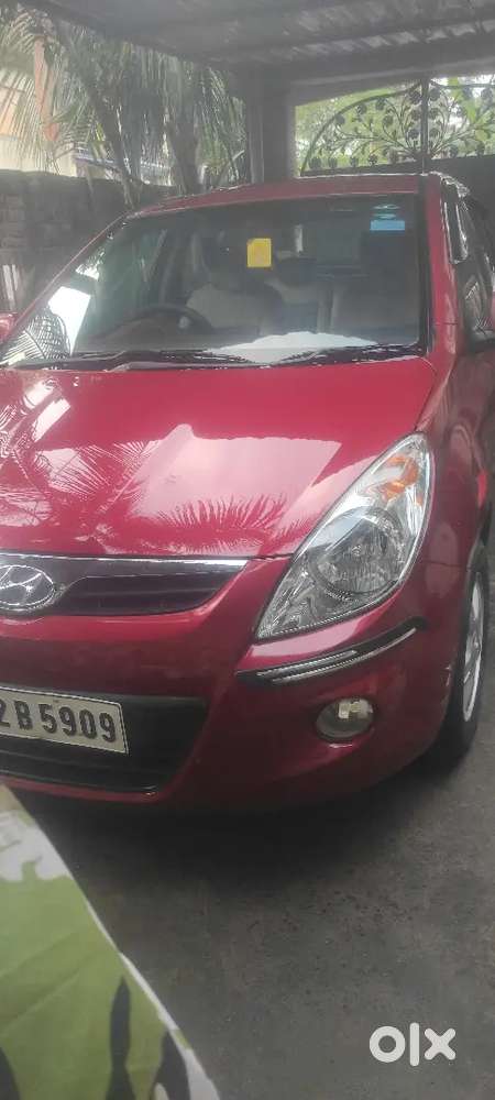 Hyundai I20 Petrol Asta 2010 Car Top Model,