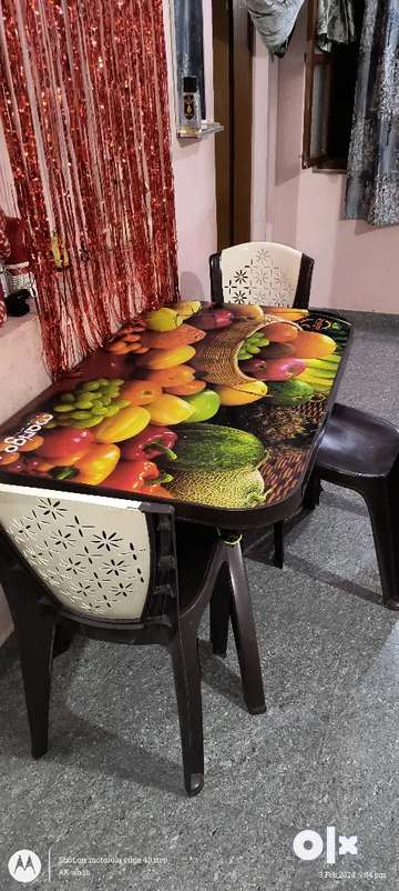 Olx plastic best sale dining table