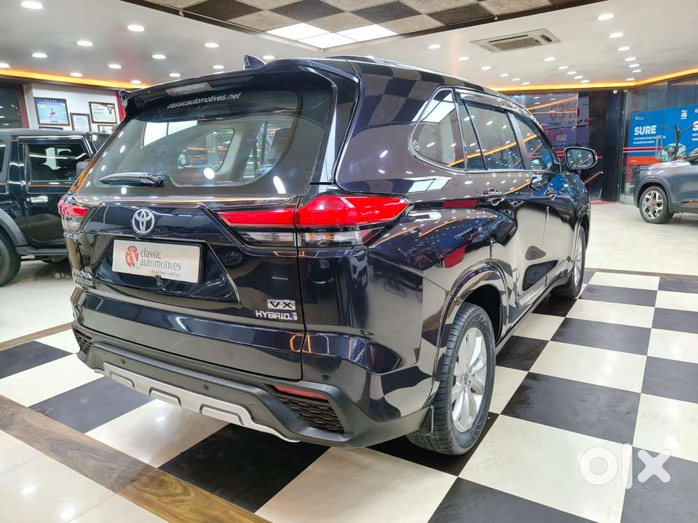 Toyota Innova Hycross 2.0 Vx (o) Hybrid 7 Str, 2024, Petrol