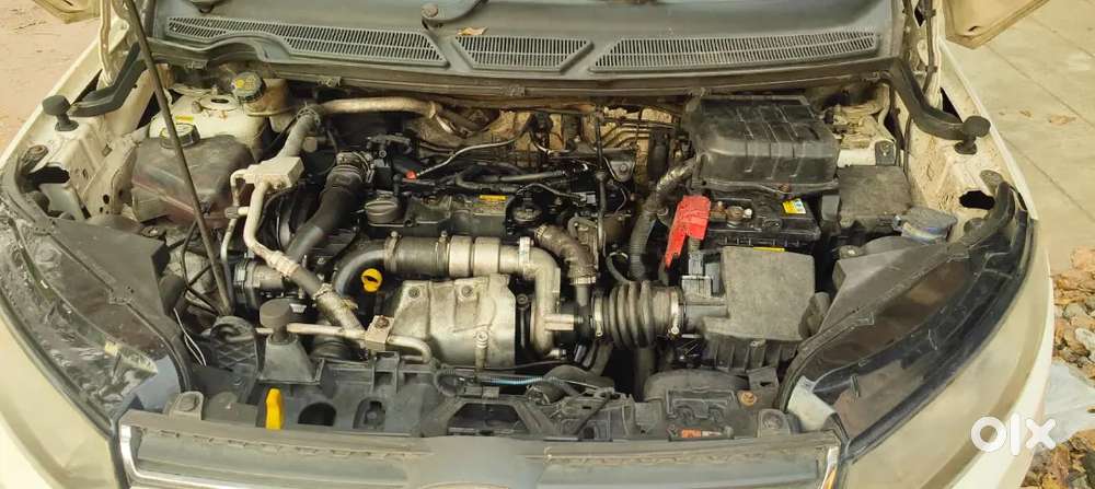 Ford Escort 2013 Top End