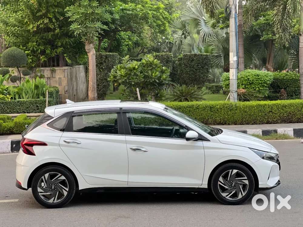 Hyundai I20 Asta (o) 1.2 Ivt, 2022, Petrol