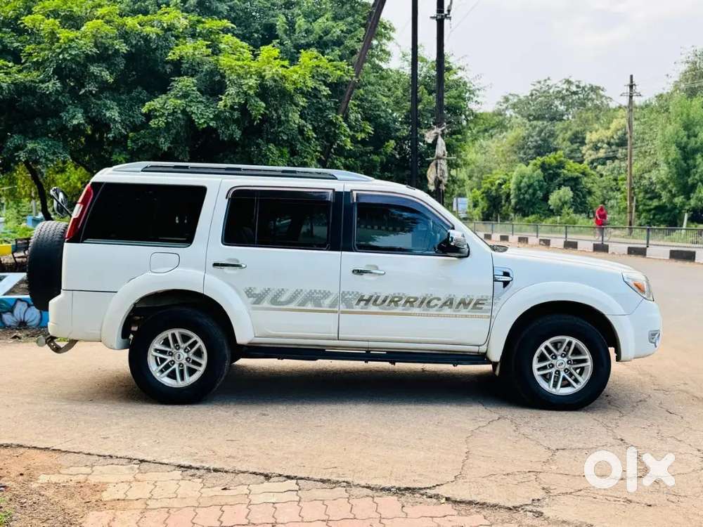 Ford Endeavour Diesel Limited 2012