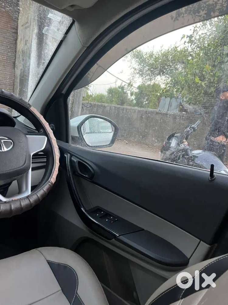 Tata Tiago Xm 2017 Car