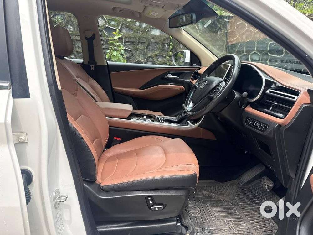 Mg Hector Plus Savvy Pro 1.5 Turbo Petrol Cvt 7 Str, 2023, Petrol