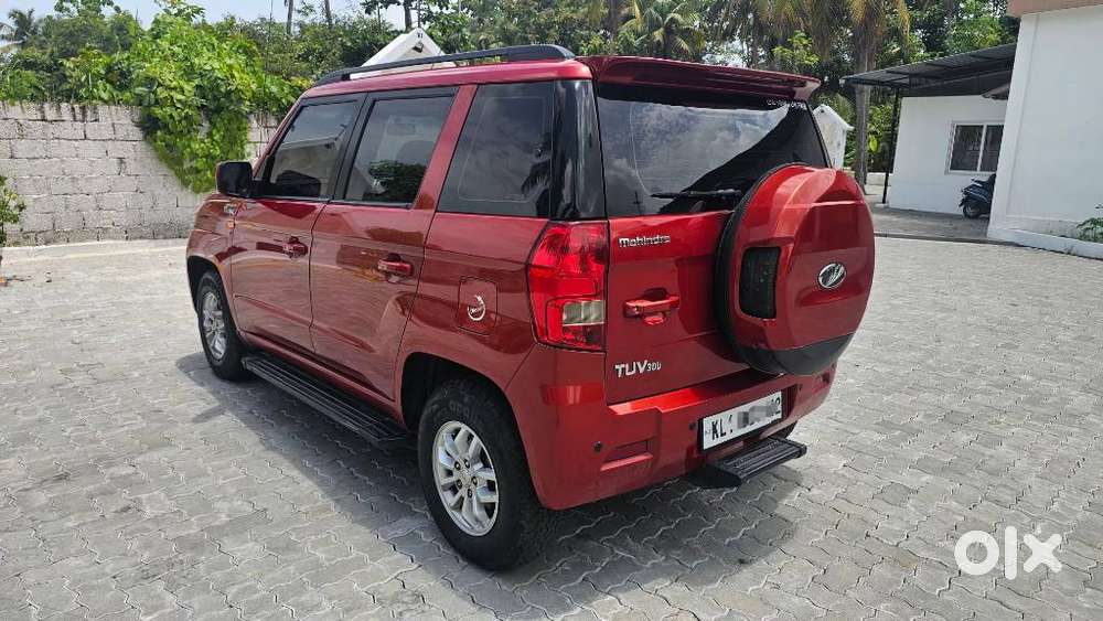 Mahindra Tuv 300 Mhawk100 T8, 2016, Diesel
