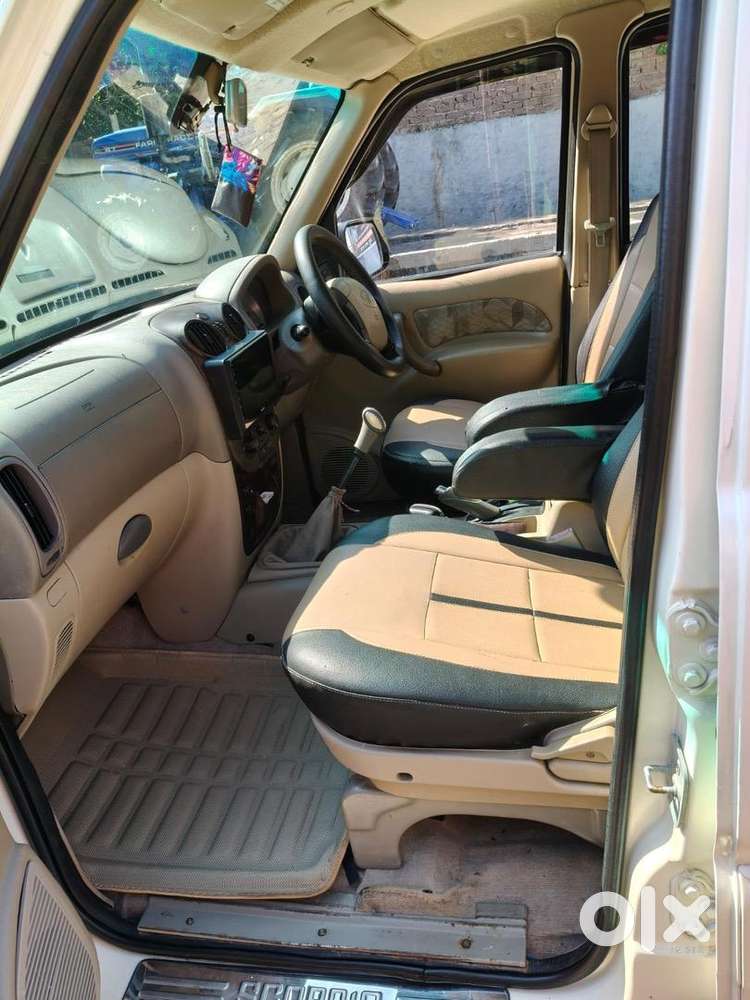 Mahindra Diesel Car 2011