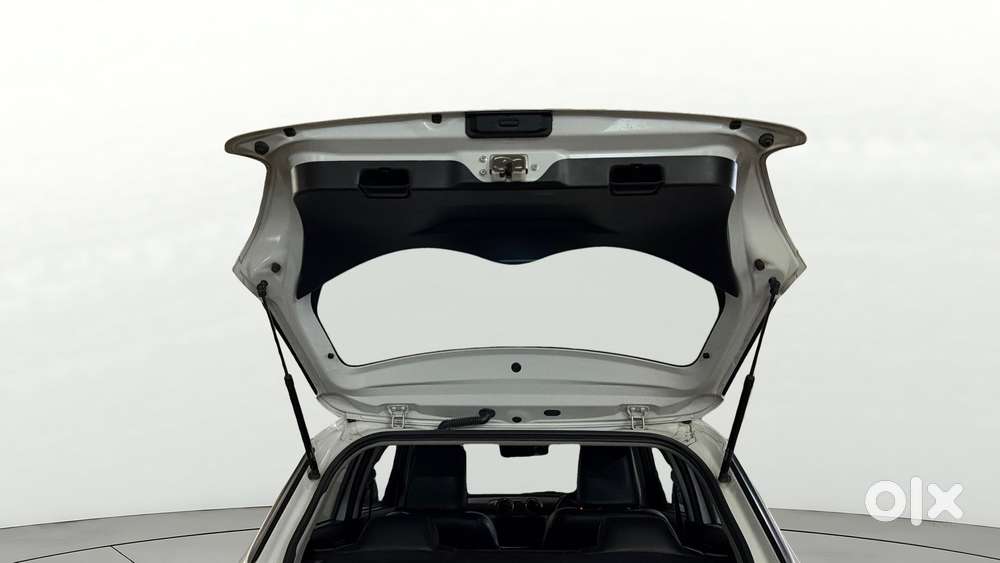Maruti Suzuki Swift Amt Vxi, 2023, Petrol