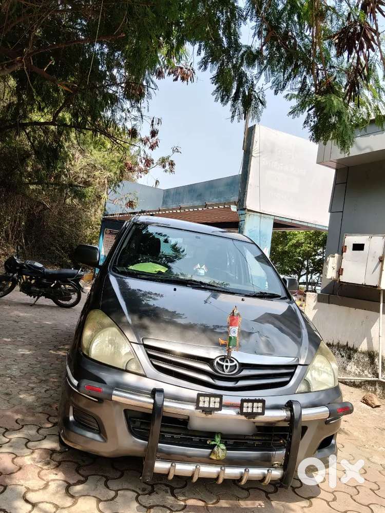 Toyota Innova 2010 Diesel Well Maintained