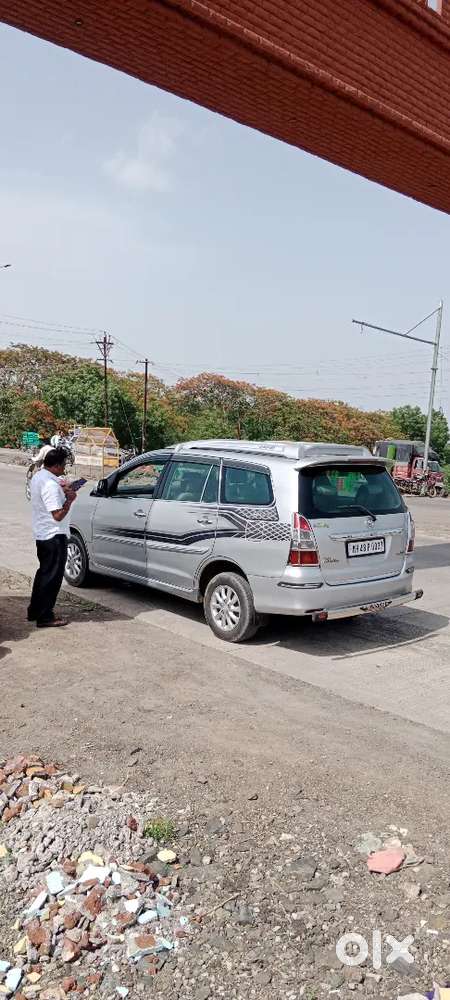 Toyota Innova 2012 Diesel 160000 Km Driven