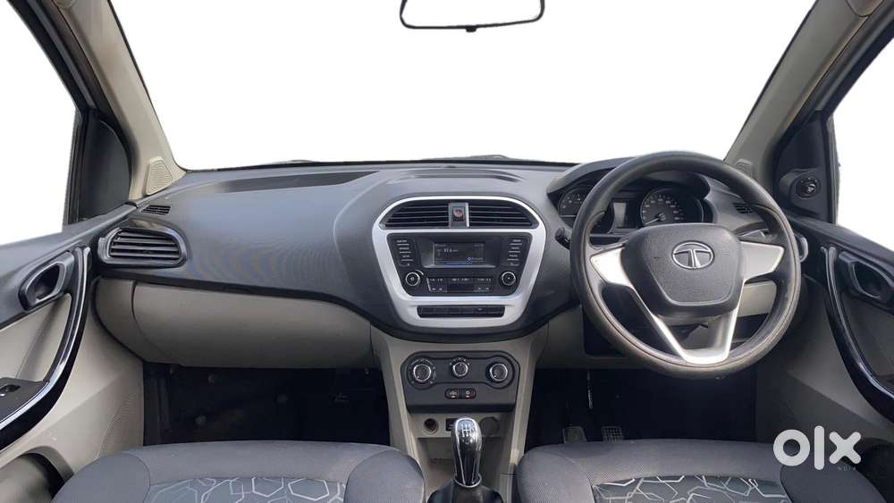 Tata Tiago 1.2 Revotron Xt, 2016, Petrol