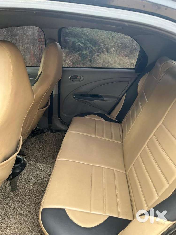 Toyota Etios 2011 Cng & Hybrids Good Condition