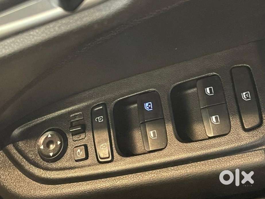 Hyundai Venue 1.2 S Plus, 2022, Petrol