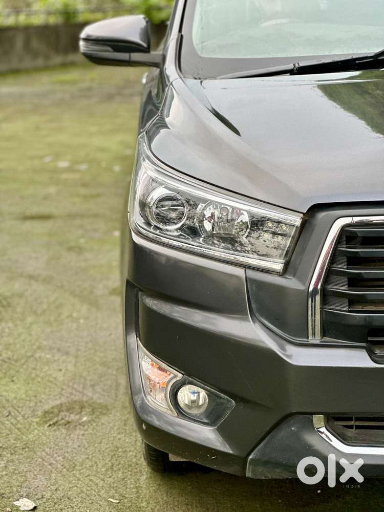 Toyota Innova Crysta 2.4 V, 2017, Diesel