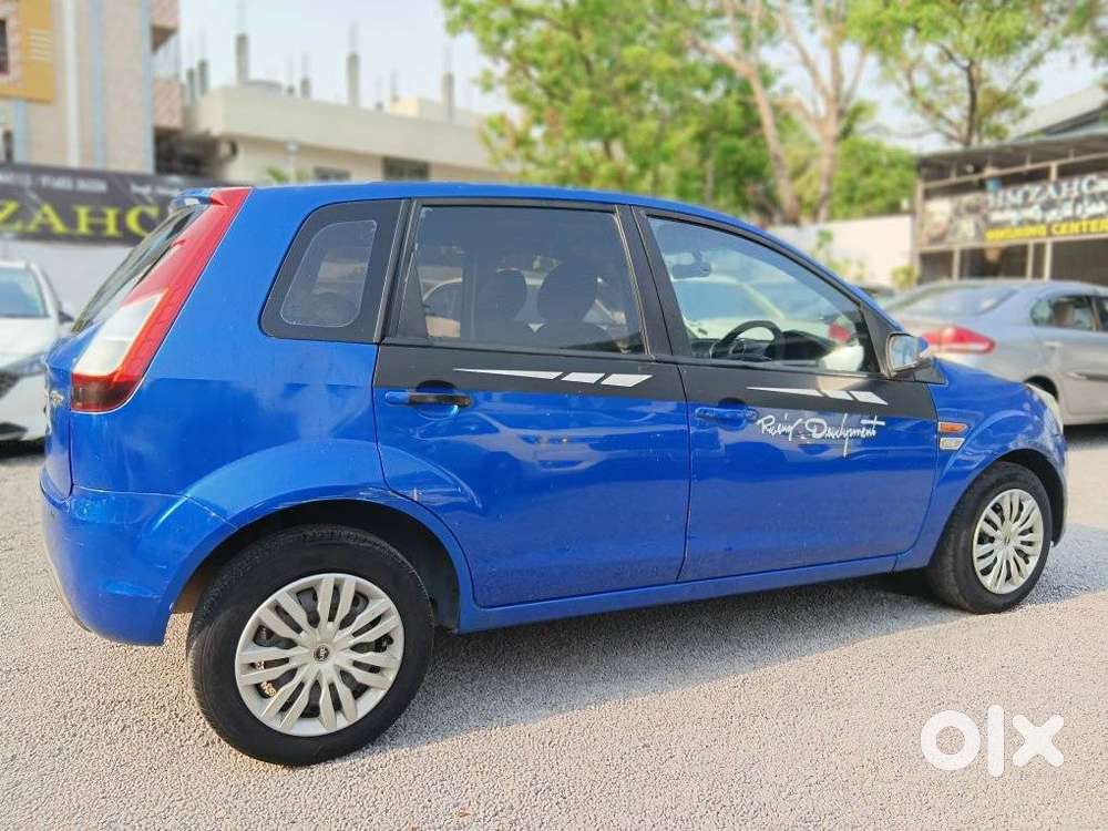Ford Figo, 2013, Petrol