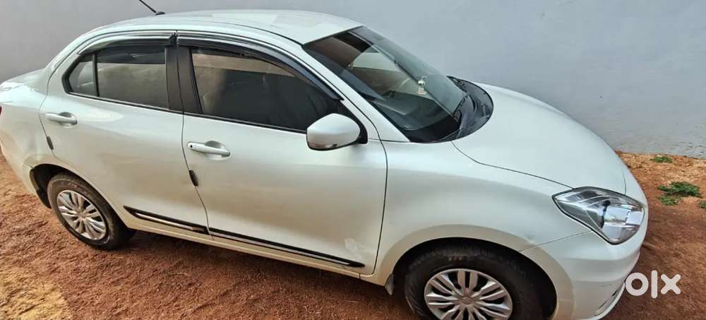 Maruti Suzuki Dzire 2023 Petrol 32000 Km Driven