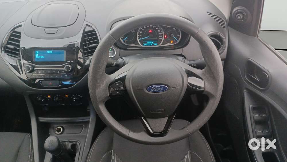 Ford Figo 2012-2015 Petrol Titanium, 2020, Petrol