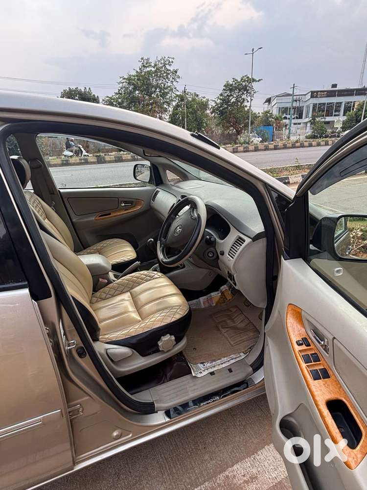 Toyota Innova 2.5 Vx 7 Str, 2011, Diesel