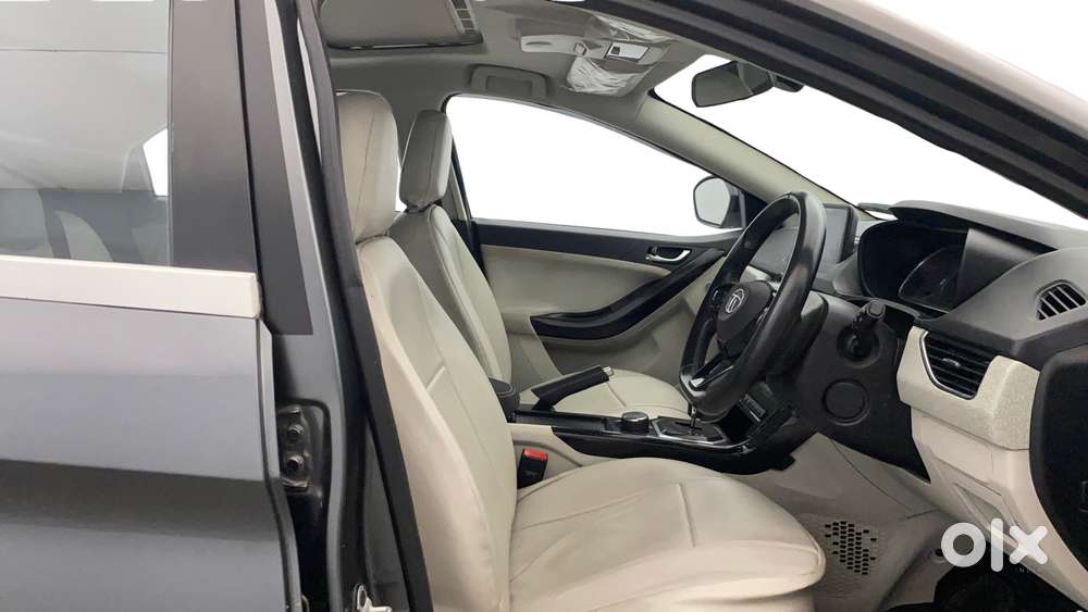 Tata Nexon 1.2 Revotron Xza Plus, 2020, Petrol