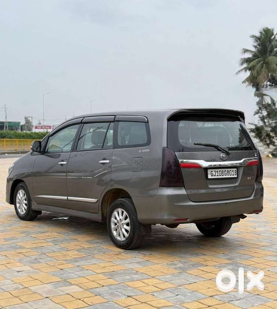 Toyota Innova 2013 Diesel 217000 Km Driven