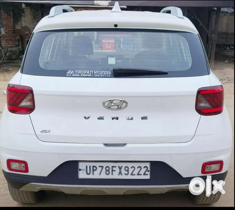 With Sunroof, Wirlesh Charging, Awesome Condition Car