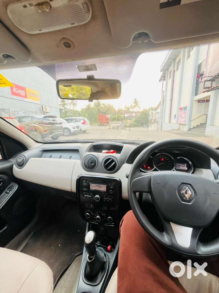 Model:2015 Renault Duster Diesel(suv)