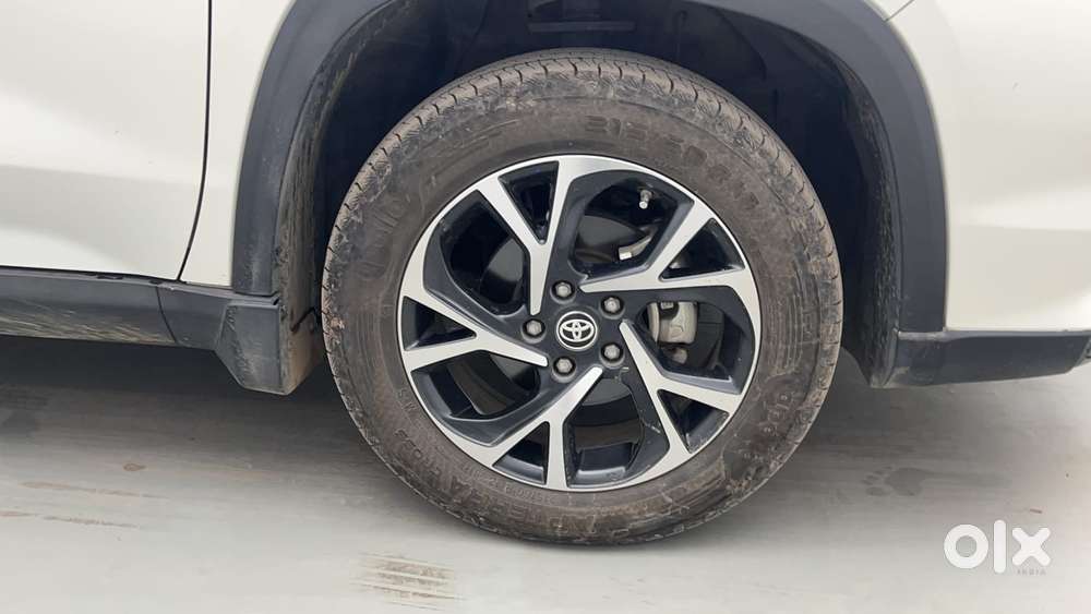 Toyota Urban Cruiser Hyryder V Hybrid Aero Edition, 2023