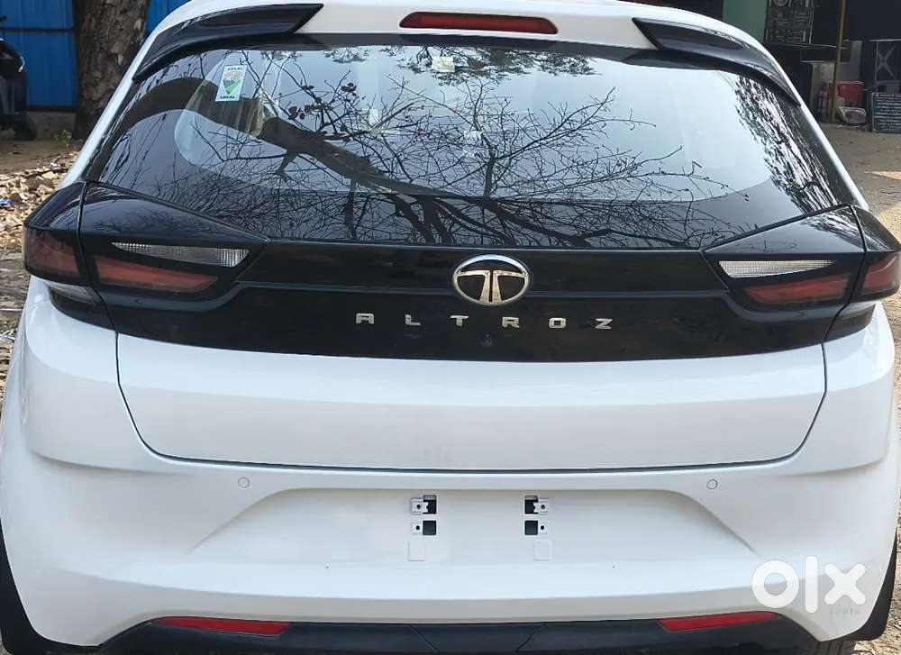 Tata Altroz 2021 Petrol 15000 Km Driven
