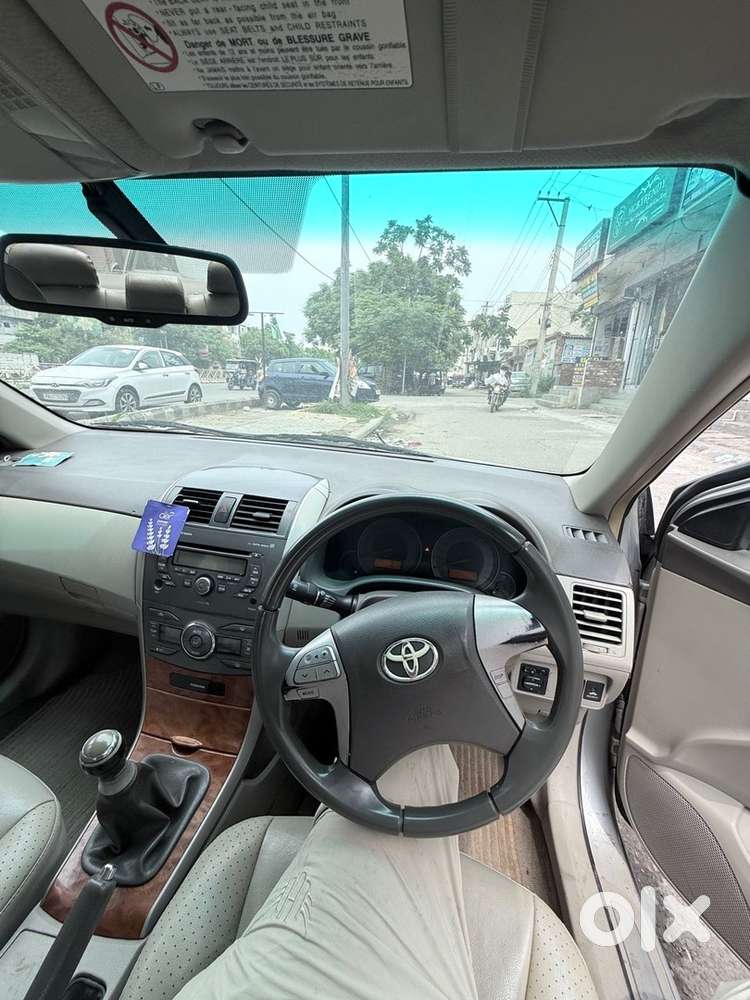 Toyota Corolla Altis 2010