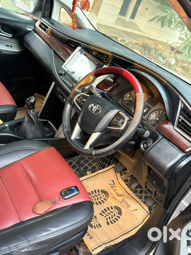 Toyota Innova Crysta 2.4 V, 2016, Diesel