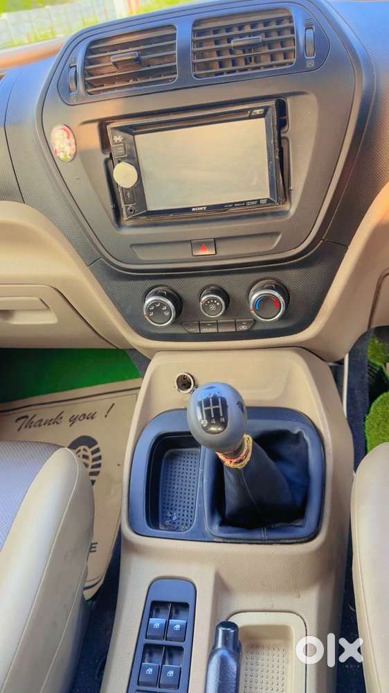 Mahindra Tuv 300 T4, 2017, Diesel
