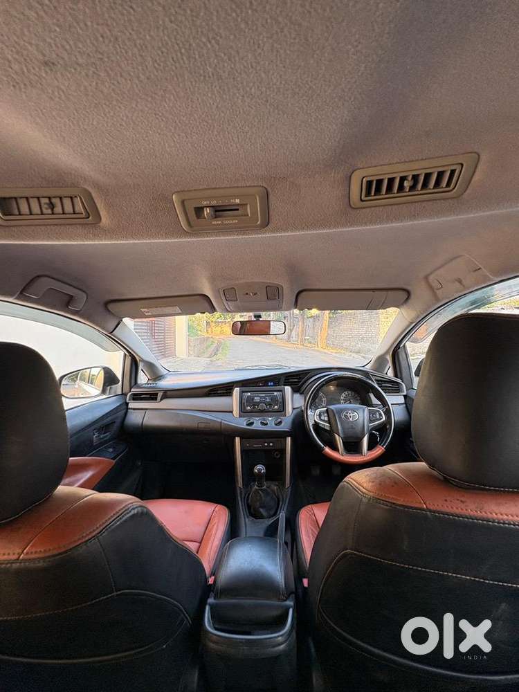 Toyota Innova Crysta 2017 Diesel Well Maintained