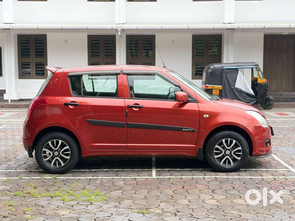 Maruti Suzuki Swift, 2011, Petrol
