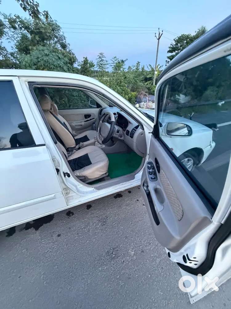 Hyundai Accent Gl Petrol 2011