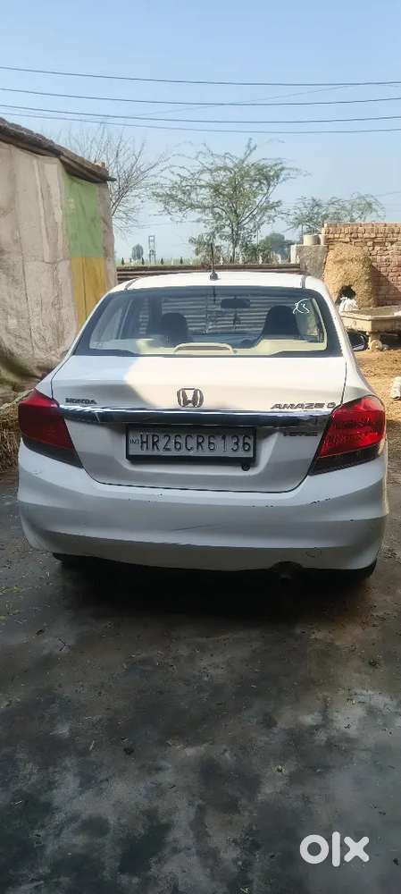 Honda Amaze Oct 2015 Diesel Well Maintained